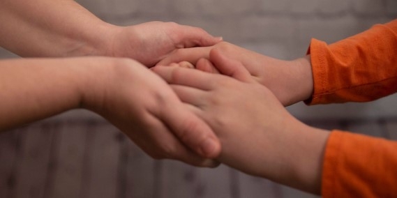 Heilende Hände Heilende Hände - REIKI Ausbildung - 2 Tage
